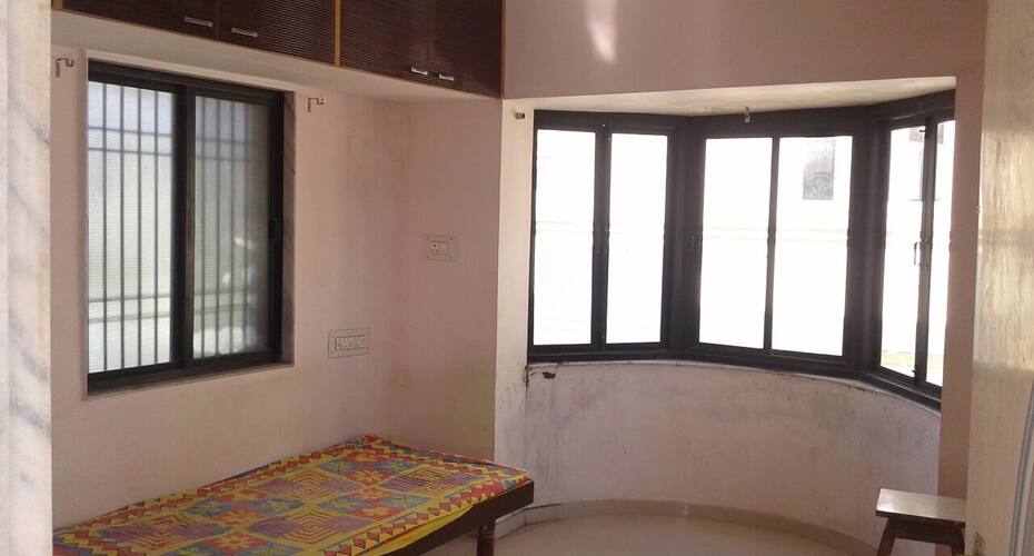 Leenaben D Joshi Homestay, Palanpur 1